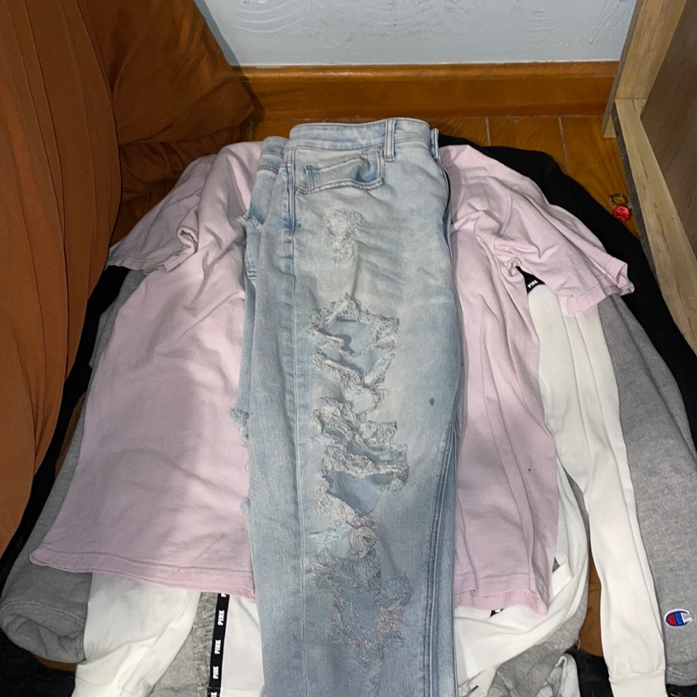 American eagle mom jeans